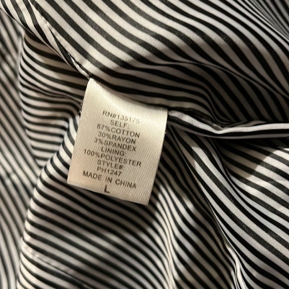 Agaci size Large cropped blazer in Size Large. Fully lined. - Picture 10 of 10